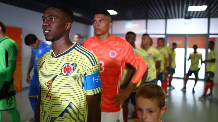 Carlos Cuesta muy cerca del Genk de Bélgica
