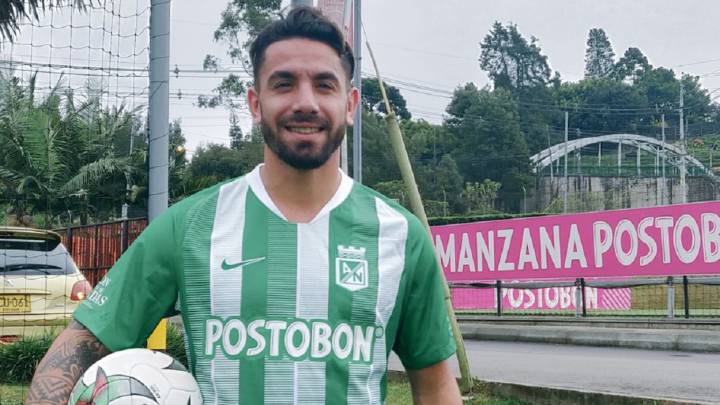 Patricio Cucchi en su presentación como nuevo refuerzo de Atlético Nacional