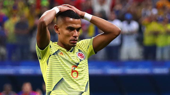 William Tesillo erra penal de Colombia frente a Chile