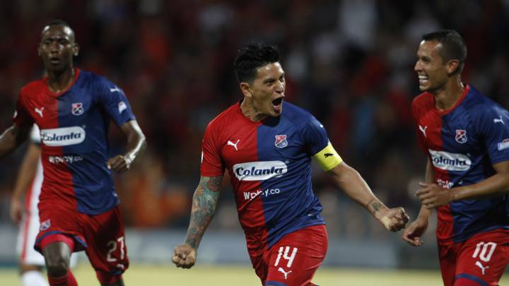 Germán Cano celebra su gol contra Patriotas