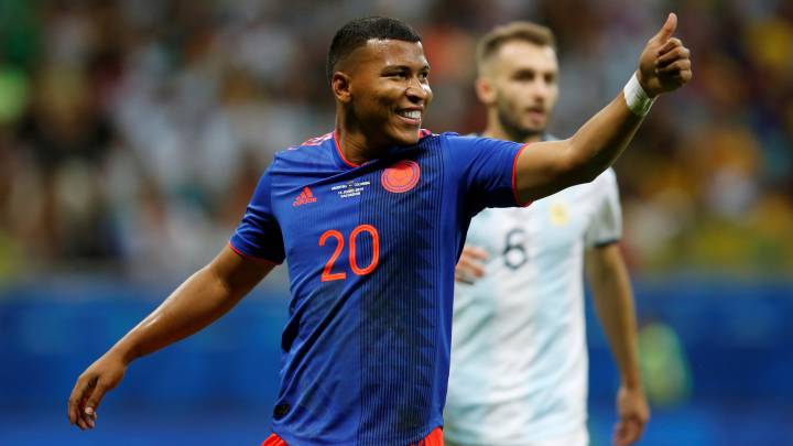 Roger Martínez celebra un gol ante Argentina en Copa América
