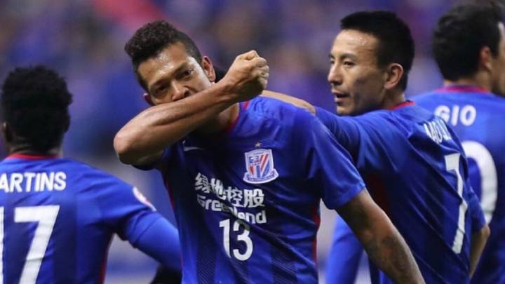 Fredy Guarín estaría cerca de regresar al fútbol italiano. Atalanta, Parma y Genova, los equipos interesados en el colombiano