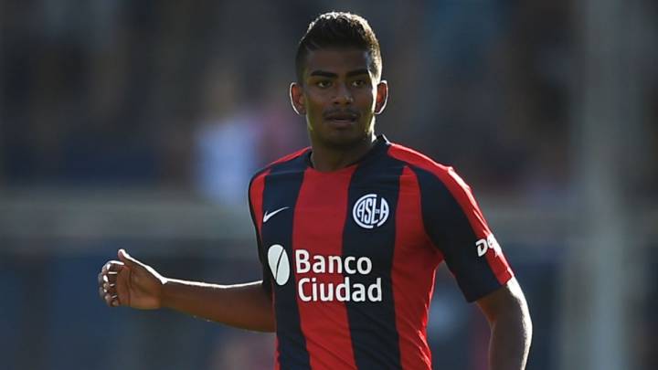 Raúl Loaiza, volante de San Lorenzo