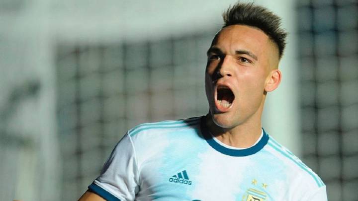 Laturaro Martínez elogió al delantero colombiano Falcao García.