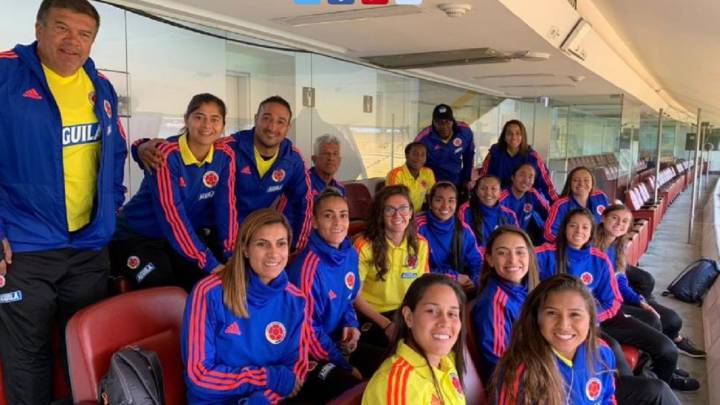 La Selección Colombia Femenina está presente en el juego de la Liga Águila Femenina entre Millonarios y Fortaleza en el estadio El Campín de Bogotá