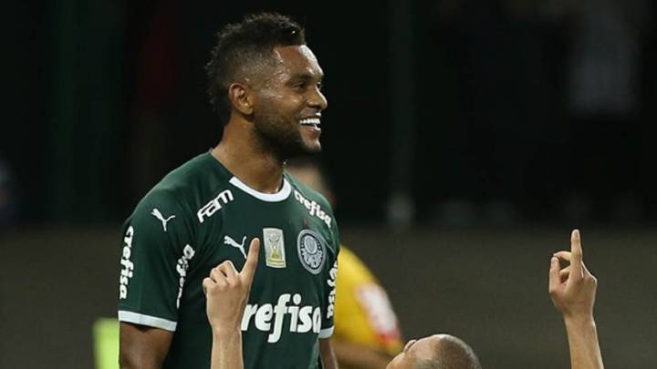 Miguel Borja celebra un gol con Palmeiras