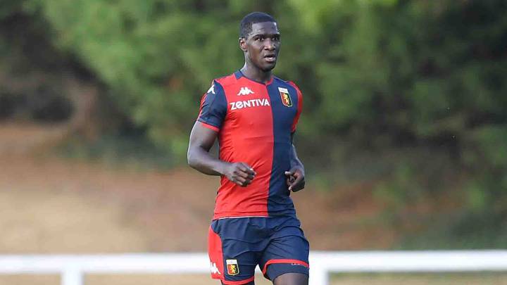 Cristian Zapata en la pretemporada con Genoa.