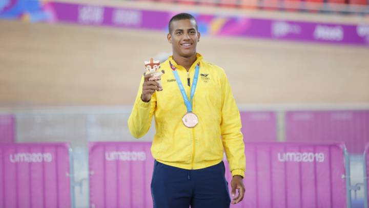 El joven vallecaucano ya lleva dos medallas en los Panamericanos. La primera de plata en velocidad por equipos y la segunda, de bronce en individual.