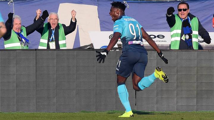Duván Zapata y una marca con la que supera a Higuaín, Icardi y más delanteros sudamericanos en Italia