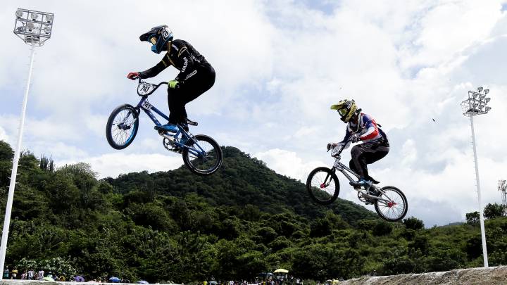 Diego Arboleda sufre grave caída en semifinales de BMX de los Juegos Panamericanos.