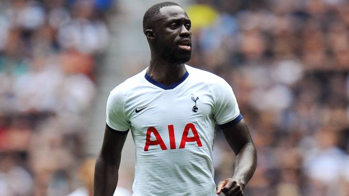 Davinson Sánchez jugó los 90 minutos en el triunfo de Tottenham ante Aston Villa.
