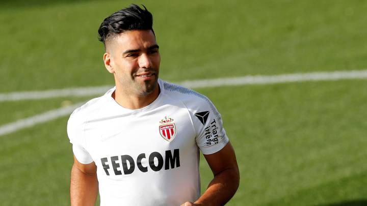 El Mónaco en conversaciones con Falcao para mejorar su contrato
