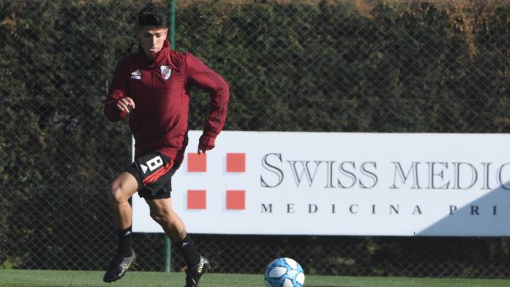 Jorge Carrascal entrena con River Plate