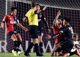 Morelo, figura en el paso de Colón a semis de Sudamericana