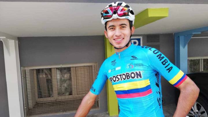 Adrián Camilo Bustamante, ciclista de la Selección Colombiana Manzana Postobon