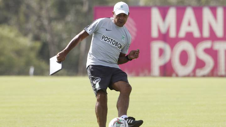 Pompilio Páez, asistente técnico de Nacional