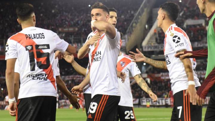 Rafael Santos Borré sería titular en River Plate frente a Cerro Porteño este jueves en Asunción