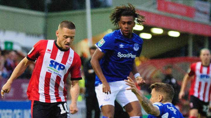 Everton venció a Lincoln City y avanzó a tercera ronda de la Copa de La Liga.