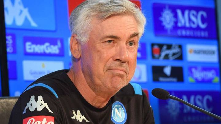 Carlo Ancelotti, técnico del Napoli