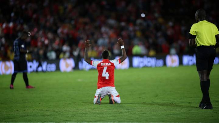 Santa Fe se impuso 2-0 sobre Medellín. Los goles fueron de Duque y Torijano.
