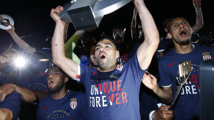 Falcao celebra con Mónaco el título de Ligue 1