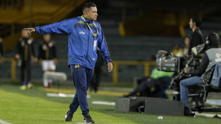 Al técnico líder, lo iban a echar en la segunda fecha