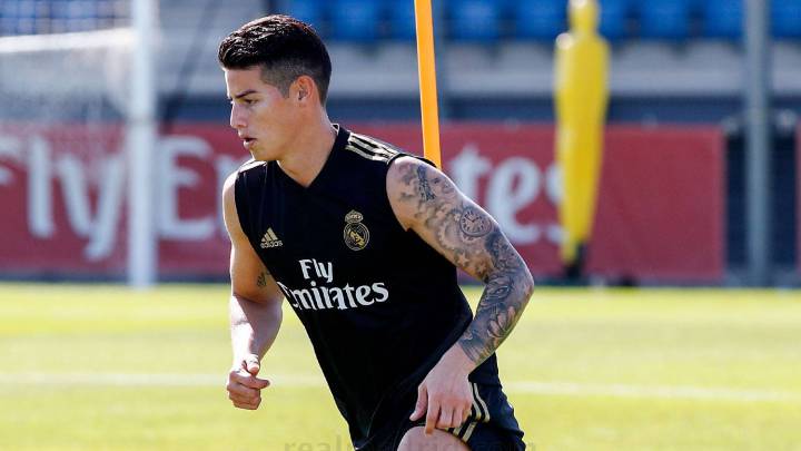James Rodríguez durante un entrenamiento con el Real Madrid.