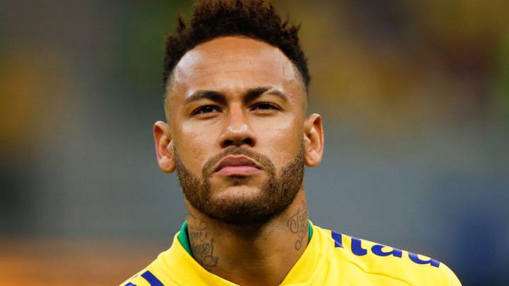 Neymar en un partido amistoso con Brasil