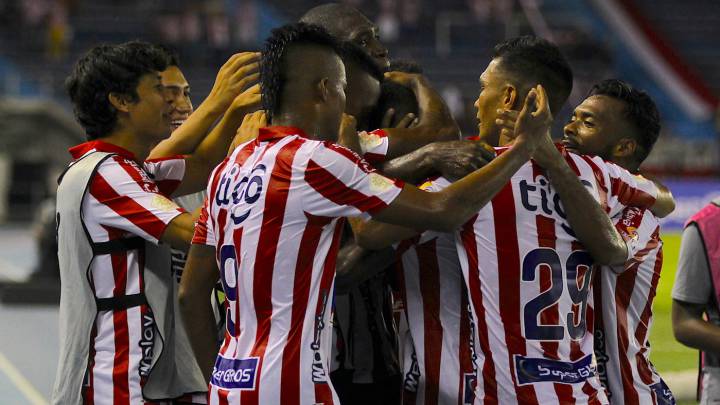 Junior goleó a Jaguares y se metió al séptimo lugar de la tabla de posiciones.