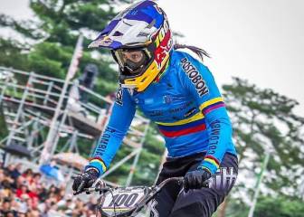 Mariana sufre caída en parada de la Copa Mundo en Argentina