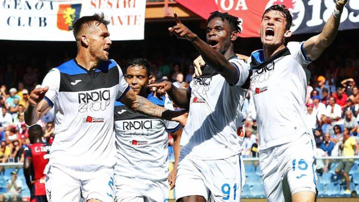 Duván Zapata celebra un gol ante Genoa