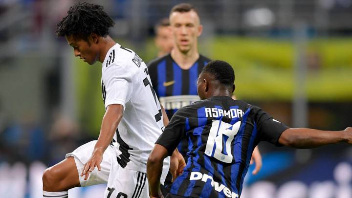 Juan Guillermo Cuadrado durante el derbi de Italia en la temporada 2018/2019