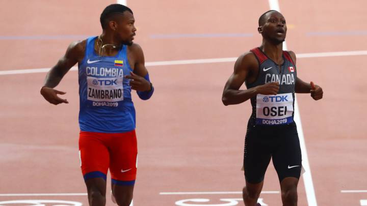 Anthony Zambrano va por la final de los 400 metros planos en el Mundial de Atletismo 2019