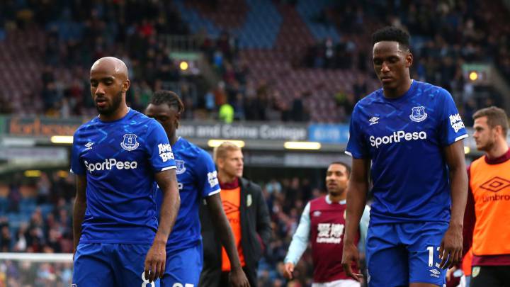 Yerry Mina fue titular con Everto en la derrota ante Burnley por la octava fecha de la Premier League