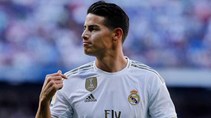James Rodríguez festeja el gol que anotó con Real Madrid a Granada