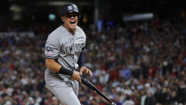 Giovanny Urshela y los Yankees avanzan a la serie de campeonato de la Liga Americana.