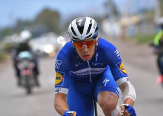 Álvaro Hodeg seguirá con su recuperación en Colombia