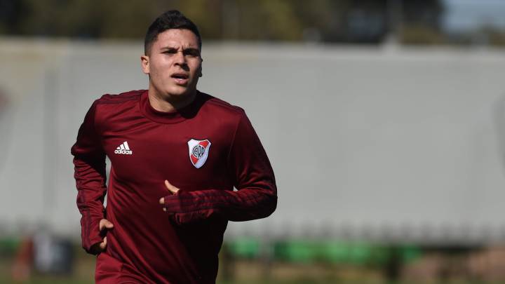 Juan Fernando Quintero durante un entrenamiento con River Plate.