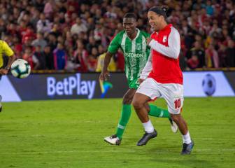 Fiesta en El Campín para despedir a Ronaldinho