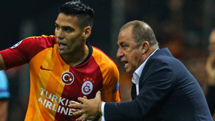Falcao y Terim durante el partido de Galatasaray ante PSG por la Champions League