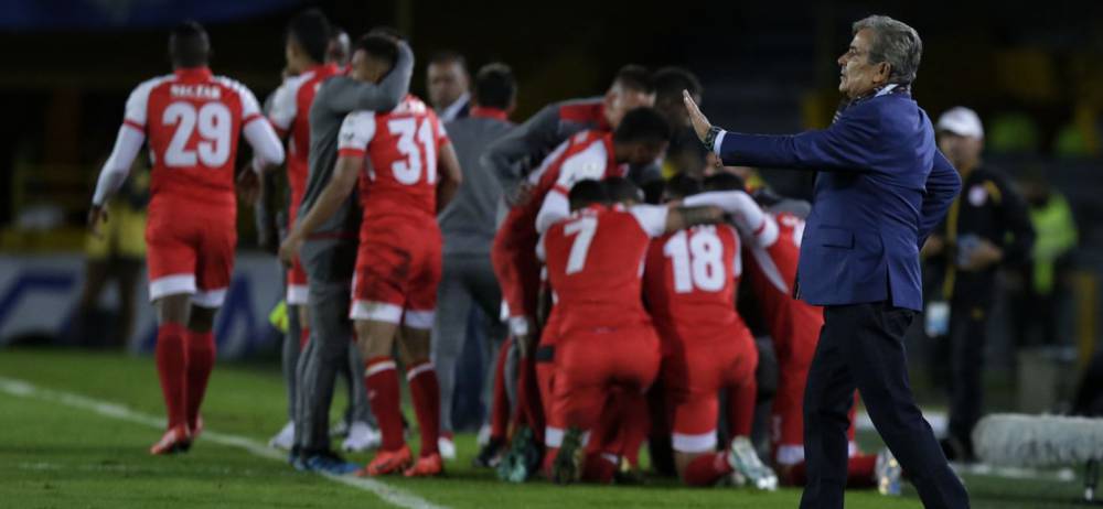 Millonarios recibió a Independiente Santa Fe en el desarrollo de la décimo novena jornada de la Liga Águila II - 2019 en el estadio El Campín