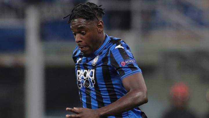 Duván Zapata en partido de Atalanta por la Serie A