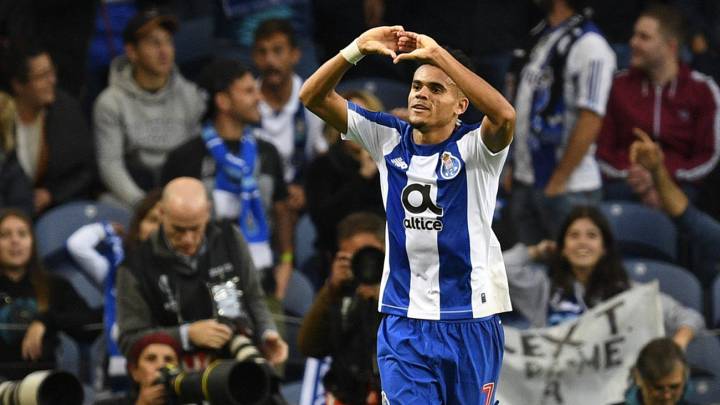 Luis Díaz celebrando un gol con el Porto.