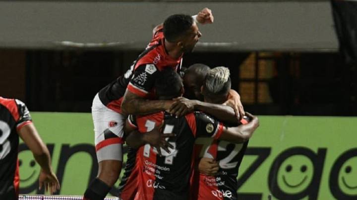 Cúcuta derrotó 3-1 a América y con 31 puntos se puso octavo en la Liga Águila