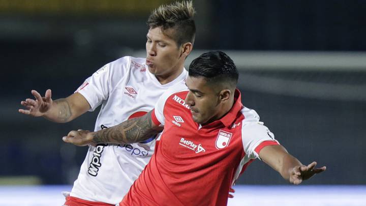 Santa Fe y América en partido por la Liga Águila
