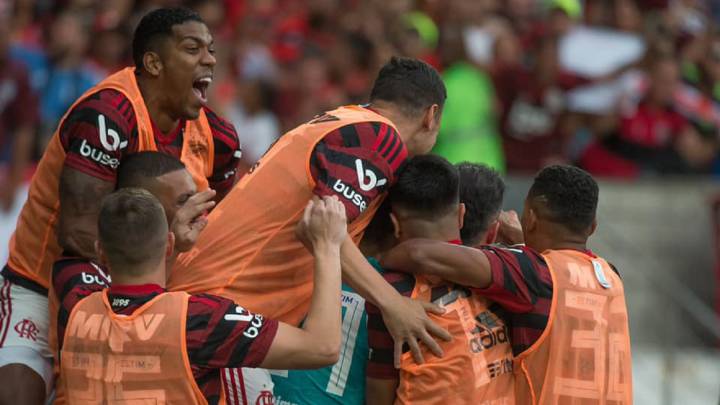 Orlando Berrío celebra un gol de Flamengo.