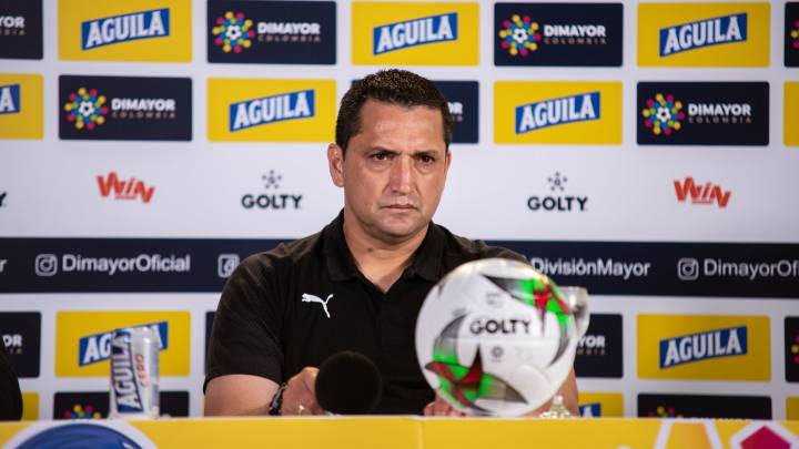 Bobadilla: "Lo que más sueño es lograr el título como DT"