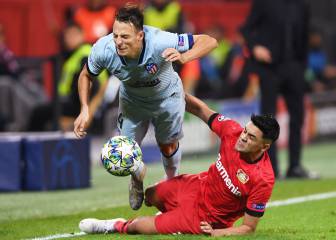 Arias se salva en la derrota del Atlético ante Leverkusen