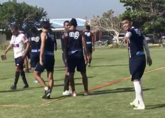 Teo e Hinestroza le hacen broma de colegio a Sandoval