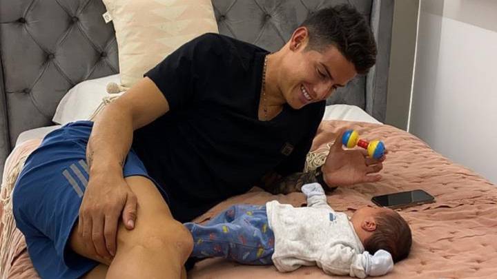 James Rodríguez y su hijo